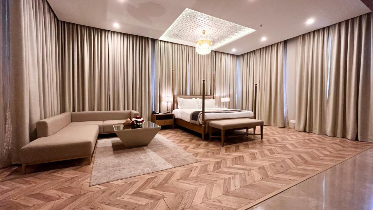 Hotel Centre Point Nagpur Ngoại thất bức ảnh
