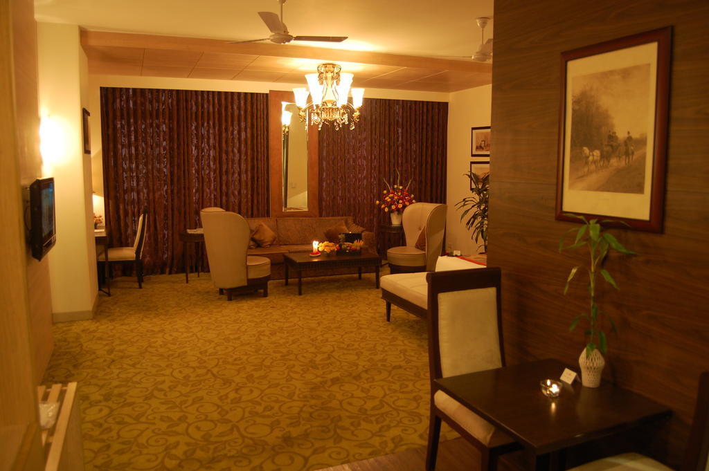 Hotel Centre Point Nagpur Ngoại thất bức ảnh